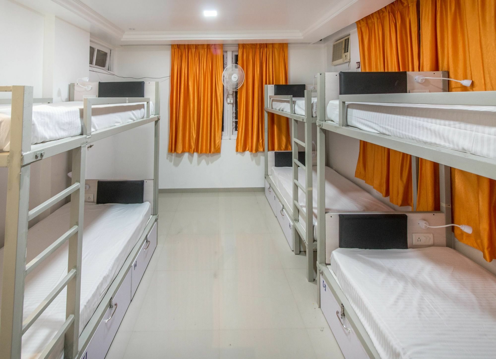 Backpacker Panda Hostel